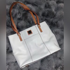 Mint Condition Dooney & Bourke White Pebble Grain Tote